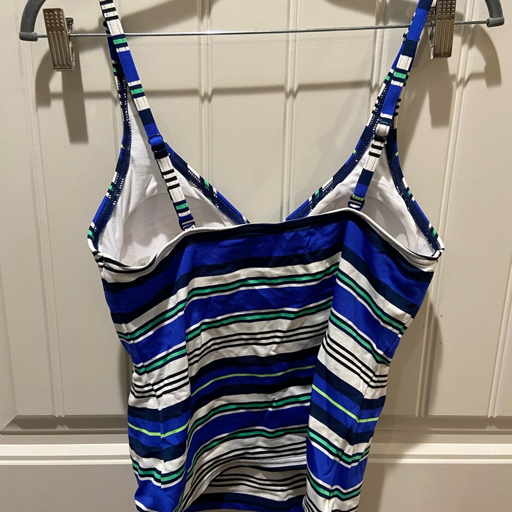 NWT Jag 2 piece swimsuit size Medium - Picture 2 of 9